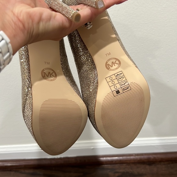 Micheal Kora Heels - Picture 7 of 7